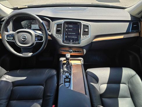Used 2021 Volvo XC90 T6 Momentum w/ Protection Package Premier AWD/4WD image 19