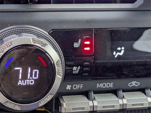 New 2025 Toyota Tacoma TRD Off-Road image 25