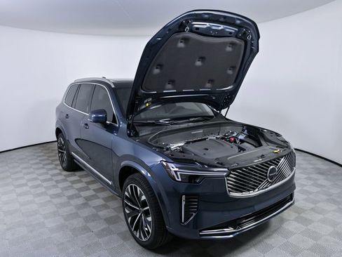 Used 2026 Volvo XC90 B6 Plus w/ Protection Package Premier image 36