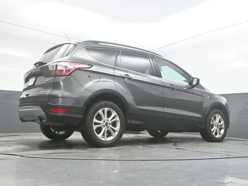 Used 2017 Ford Escape SE w/ Equipment Group 201A AWD/4WD image 44