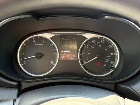 Used 2024 Nissan Versa S w/ Trunk Package FWD image 18