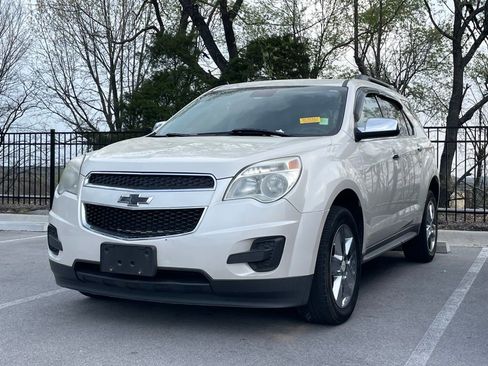 Used 2014 Chevrolet Equinox LT image 3