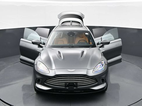 Used 2021 Aston Martin DBX AWD/4WD image 50