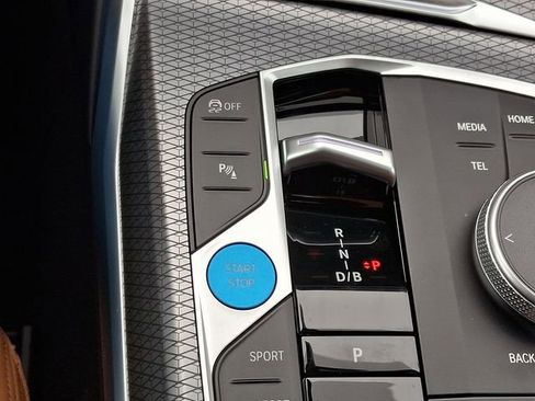 Used 2025 BMW i4 xDrive40i w/ Driving Assistance Package image 23