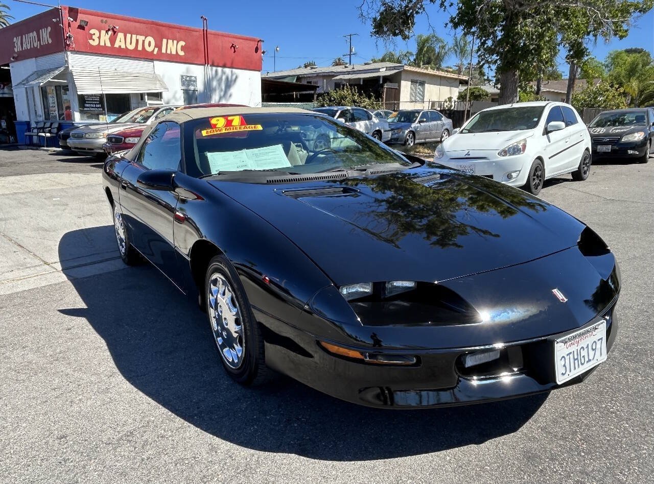 Used 1997 Chevrolet Camaro LT w/ Preferred Equipment Group 2 RWD image 9