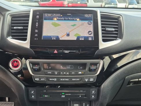 Used 2017 Honda Pilot Elite image 36