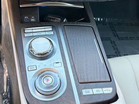 Used 2024 Genesis G80 2.5T w/ Advanced Package image 17
