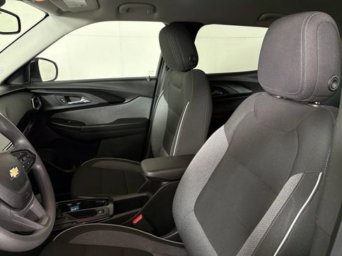 Certified 2023 Chevrolet TrailBlazer LT w/ Convenience Package FWD image 21