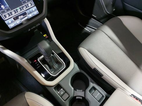 Used 2025 Subaru Forester Limited w/ Popular Package #1 AWD/4WD image 26