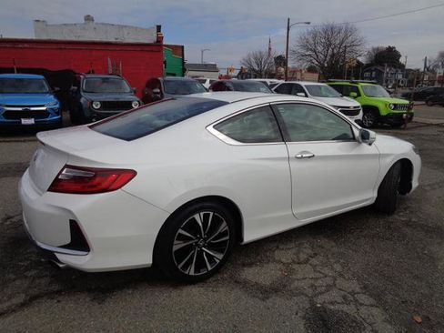 Used 2016 Honda Accord EX image 9