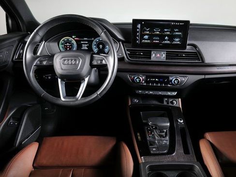 Certified 2023 Audi Q5 e Premium Plus w/ Premium Plus Package image 12