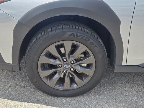 Certified 2025 Subaru Outback Onyx Edition AWD/4WD image 12