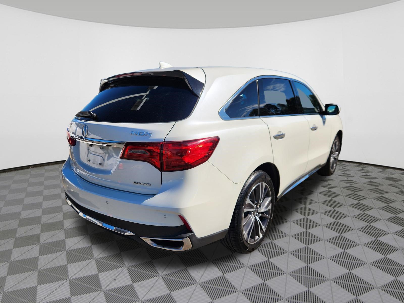 Certified 2019 Acura MDX w/ Technology Package AWD/4WD image 4