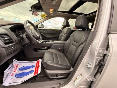Certified 2023 Nissan Rogue SV w/ SV Premium B Package AWD/4WD image 13