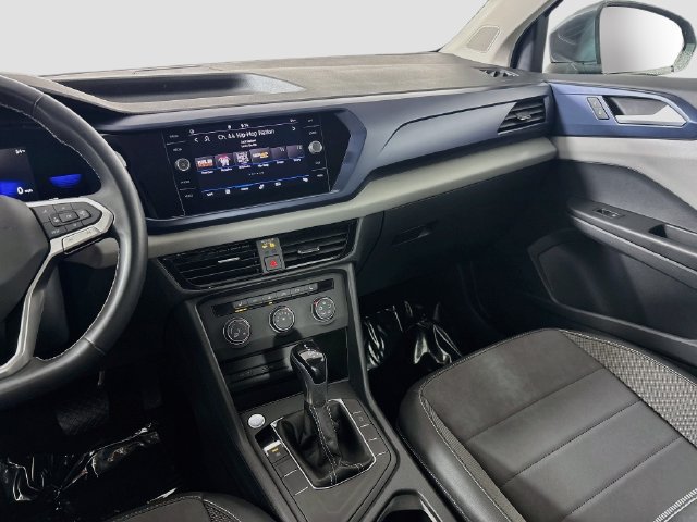 Certified 2022 Volkswagen Taos SE FWD image 25