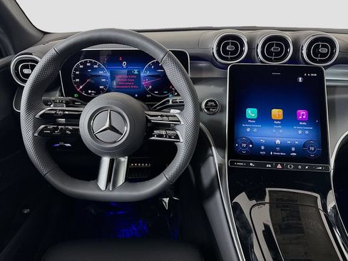 Used 2026 Mercedes-Benz GLC 300 4MATIC image 21
