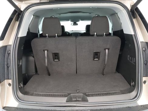 Used 2022 GMC Acadia AT4 image 21