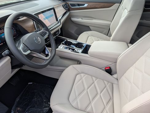 New 2026 Volkswagen Atlas SE AWD/4WD image 7