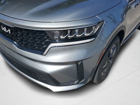 Used 2022 Kia Sorento S FWD image 26
