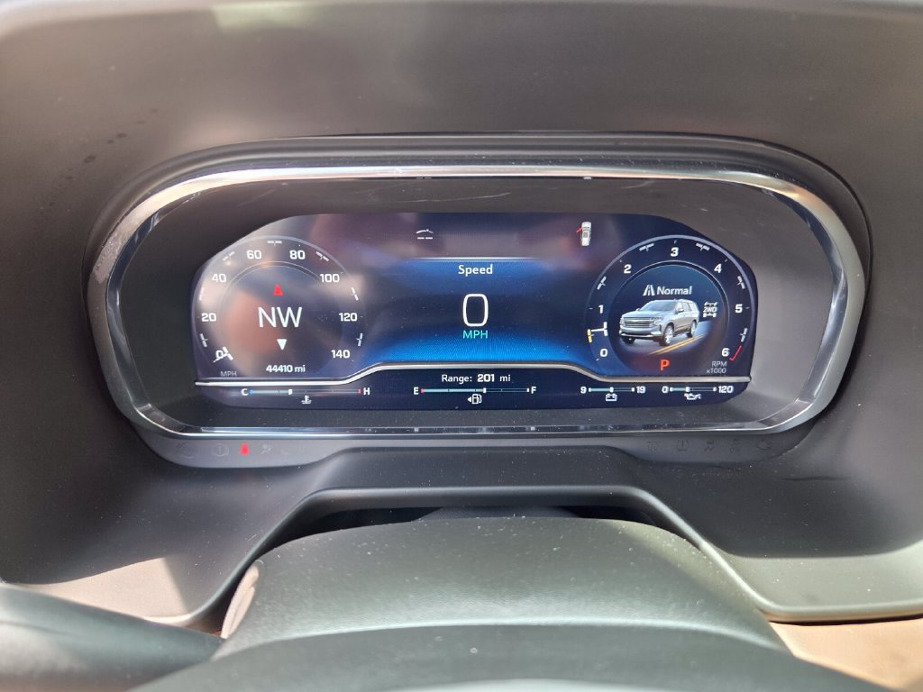 Used 2024 Chevrolet Tahoe High Country AWD/4WD image 34
