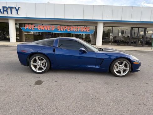 Used 2005 Chevrolet Corvette Coupe w/ Preferred Equipment Group image 3