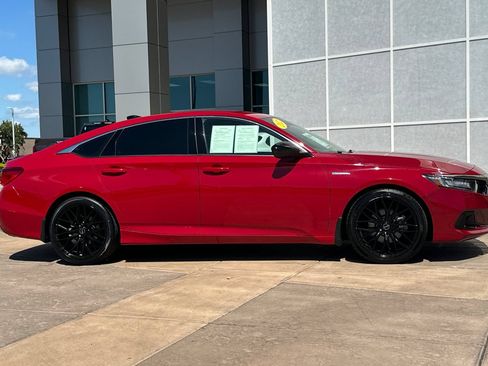 Used 2022 Honda Accord Sport image 3