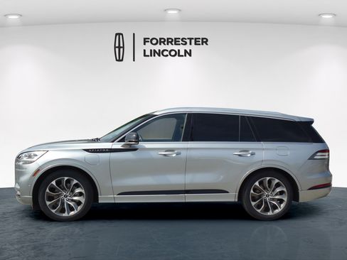 Used 2023 Lincoln Aviator Grand Touring w/ Equipment Group 301A AWD/4WD image 6