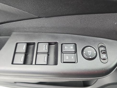 Used 2016 Honda CR-V SE image 26