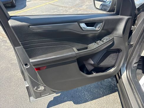 Used 2024 Ford Escape SE FWD image 24