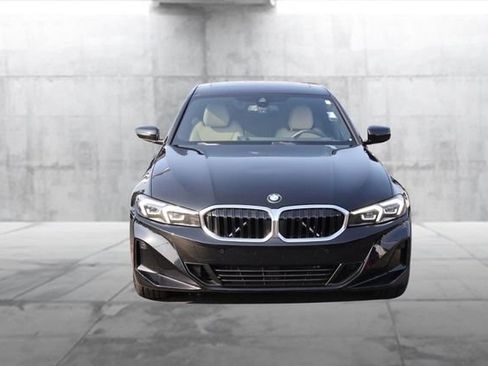 Used 2025 BMW 330i xDrive Sedan w/ Premium Package AWD/4WD image 4