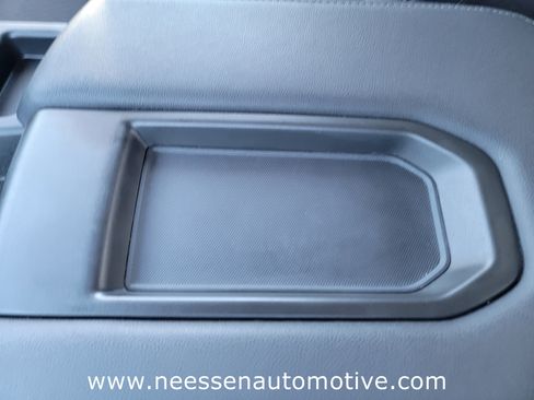 Used 2024 Chevrolet Silverado 2500 LT image 27