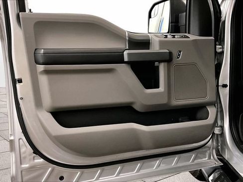 Used 2016 Ford F150 XLT w/ Equipment Group 302A Luxury AWD/4WD image 22