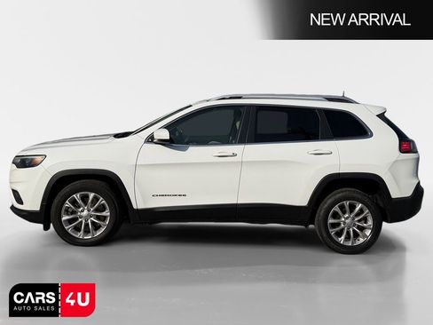 Used 2019 Jeep Cherokee Latitude w/ Popular Appearance Group image 4