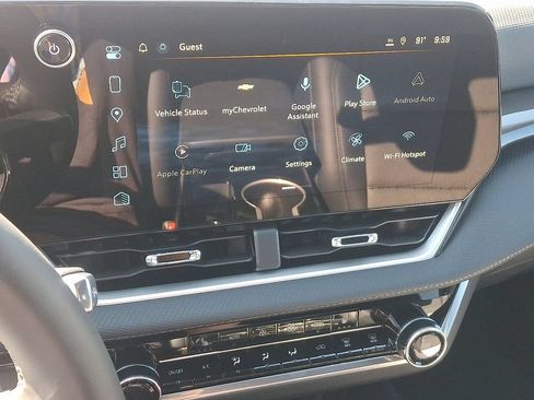 New 2027 Chevrolet Equinox LT w/ Convenience Package II FWD image 8