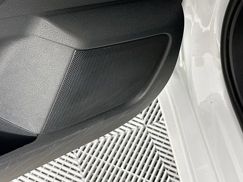 Certified 2025 Nissan Sentra SV FWD image 27