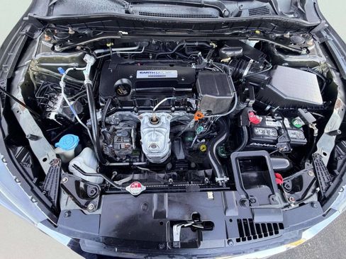 Used 2015 Honda Accord EX image 10