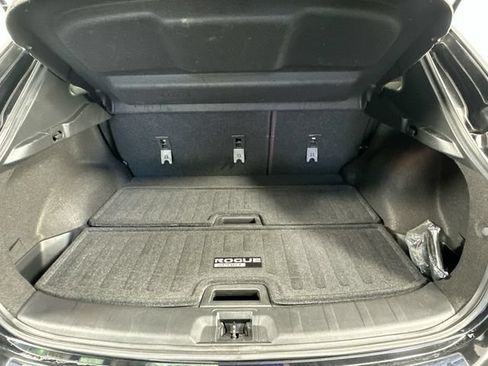 Used 2019 Nissan Rogue Sport SV w/ Technology Package AWD/4WD image 30