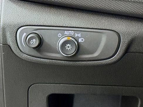 Used 2024 Chevrolet TrailBlazer RS w/ Driver Confidence Package image 10