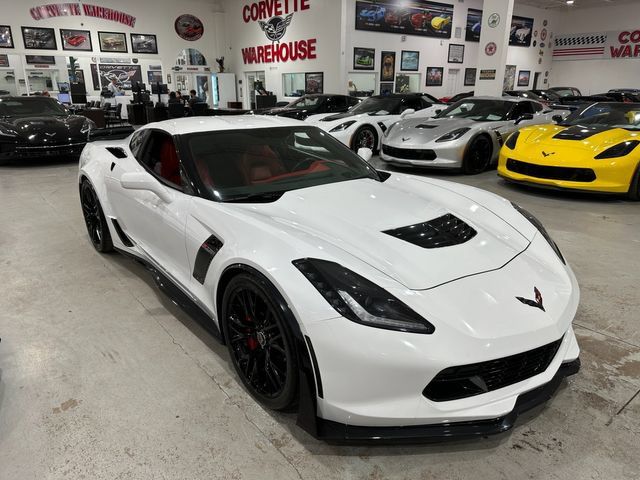 Used 2015 Chevrolet Corvette Z06 w/ 3LZ Preferred Equipment Group RWD image 15
