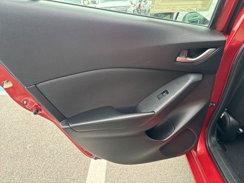 Used 2015 MAZDA MAZDA3 i Touring image 31