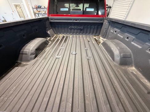 Used 2022 GMC Sierra 2500 AT4 w/ AT4 Premium Plus Package image 14