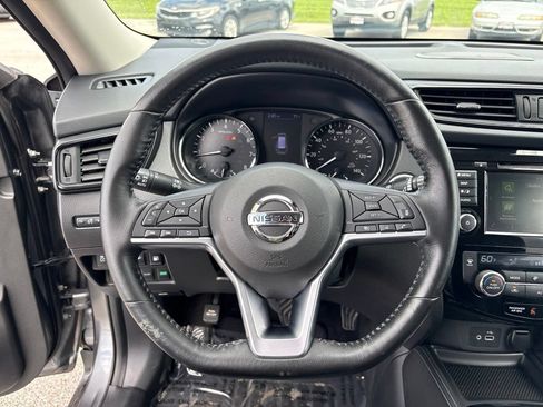 Used 2018 Nissan Rogue SL FWD image 28
