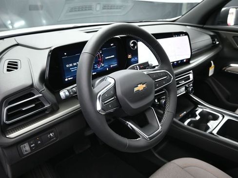 New 2026 Chevrolet Traverse LT w/ Sun and Wheel Package image 12