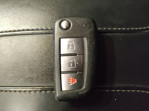 Used 2019 Nissan Rogue S FWD image 32