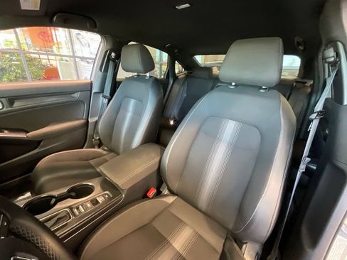 Used 2025 Honda Civic Sport image 10