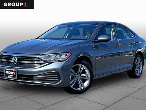 Used 2024 Volkswagen Jetta SE FWD image 1