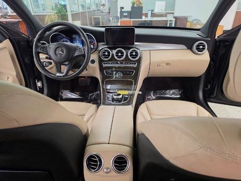 Used 2018 Mercedes-Benz C 300 4MATIC Sedan w/ Premium Package image 9