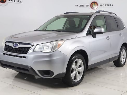 Used 2014 Subaru Forester 2.5i Premium AWD/4WD image 5