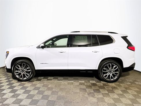 New 2026 GMC Acadia Denali Ultimate w/ LPO, Illumination Package image 5