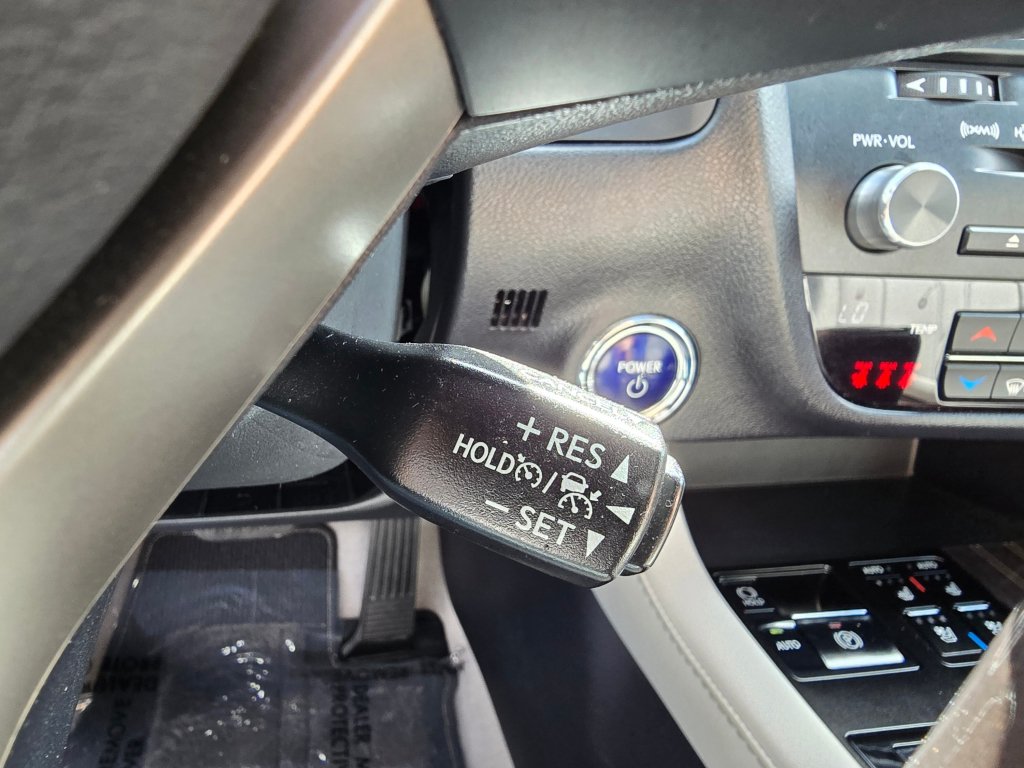 Used 2019 Lexus RX 450h AWD w/ Luxury Package image 7